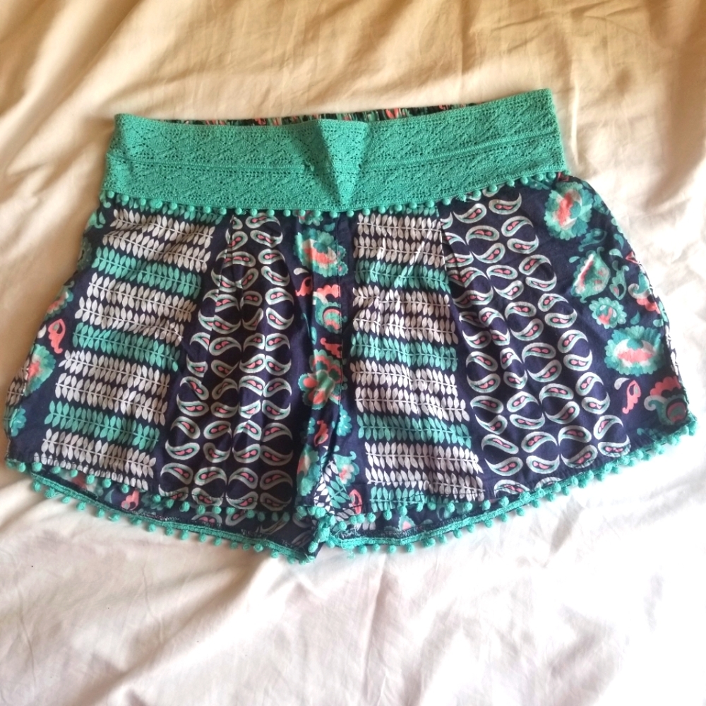 Artisan NY  100% cotton multicolored shorts size xs juniors